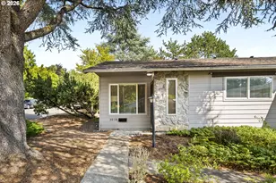 3018 SW Carson St, Portland, OR 97219 - Photo 32