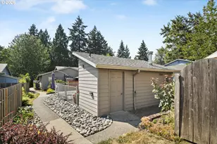 3018 SW Carson St, Portland, OR 97219 - Photo 40