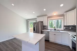 20860 SW Parker Ct, Beaverton, OR 97078 - Photo 6