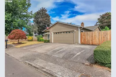 632 SW Willowbrook Ave, Gresham, OR 97080 - Photo 2
