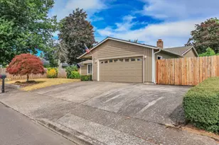 632 SW Willowbrook Ave, Gresham, OR 97080 - Photo 2