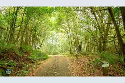 63450 Fairview Rd, Coquille, OR 97423 - Photo 8