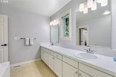 10247 NW Village Heights Dr, Portland, OR 97229 - Photo 32