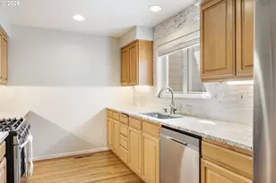 10247 NW Village Heights Dr, Portland, OR 97229 - Photo 18