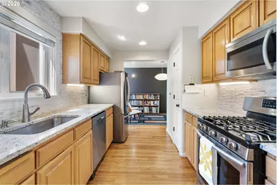 10247 NW Village Heights Dr, Portland, OR 97229 - Photo 22