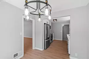 7776 SW 5th Ave., Portland, OR 97219 - Photo 8