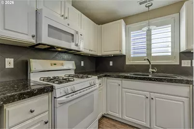 1235 Crystal Ln, Lafayette, OR 97127 - Photo 4