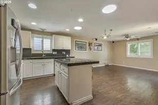 1235 Crystal Ln, Lafayette, OR 97127 - Photo 6