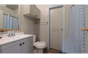 34125 E Lacomb Rd, Lebanon, OR 97355 - Photo 14