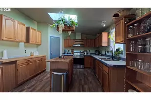 34125 E Lacomb Rd, Lebanon, OR 97355 - Photo 12