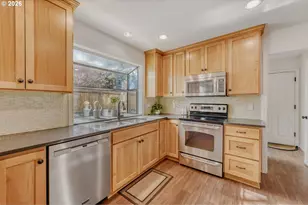 14770 SW Forest Dr, Beaverton, OR 97007 - Photo 10