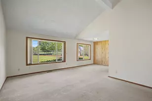 22713 SE Naomi Dr, Damascus, OR 97089 - Photo 8