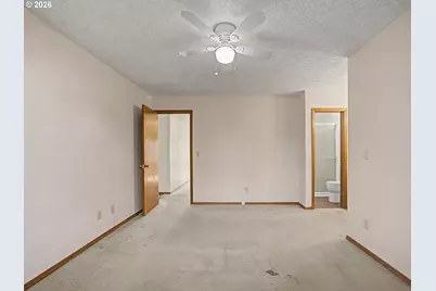22713 SE Naomi Dr, Damascus, OR 97089 - Photo 24