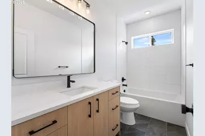 3863 N Willis Blvd #8, Portland, OR 97217 - Photo 8