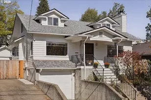 2015 SE Pine St, Portland, OR 97214 - Photo 2