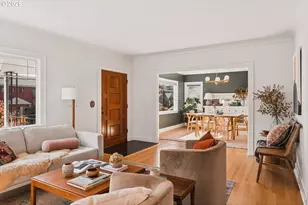 2015 SE Pine St, Portland, OR 97214 - Photo 8
