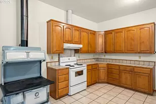 273 Fawn Ln, Azalea, OR 97410 - Photo 12
