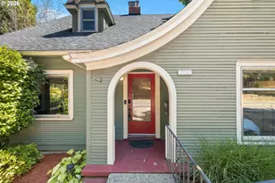 7738 SW 31st Ave, Portland, OR 97219 - Photo 2