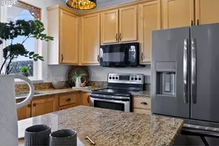 20447 Noble Ln, West Linn, OR 97068 - Photo 10