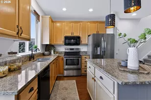 20447 Noble Ln, West Linn, OR 97068 - Photo 12