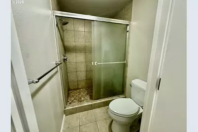 7612 SW Cresmoor Dr, Beaverton, OR 97008 - Photo 12