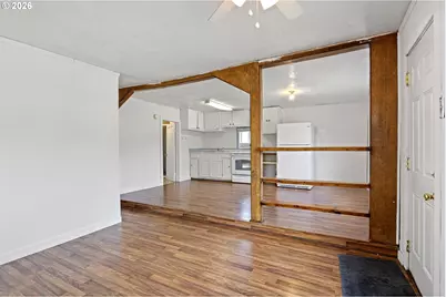 215 E 2nd Ave, Riddle, OR 97469 - Photo 14
