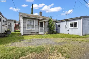 215 E 2nd Ave, Riddle, OR 97469 - Photo 32
