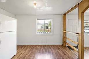 215 E 2nd Ave, Riddle, OR 97469 - Photo 20
