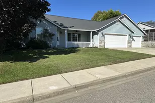 364 NW Teal St, Winston, OR 97496 - Photo 26