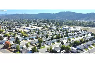 364 NW Teal St, Winston, OR 97496 - Photo 34