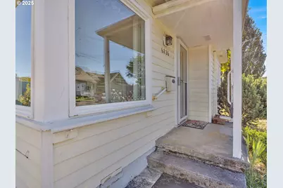 6226 SE 71st Ave, Portland, OR 97206 - Photo 4