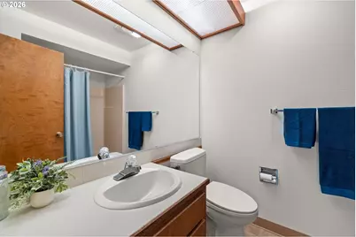 15025 NE Sacramento St #53, Portland, OR 97230 - Photo 16