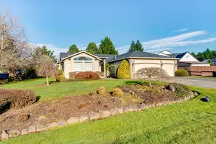 10916 NE 196th St, Battle Ground, WA 98604 - Photo 2