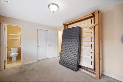 7080 SW Taylors Ferry Rd, Portland, OR 97223 - Photo 20