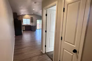 374 Nursery Ct, Eugene, OR 97402 - Photo 2