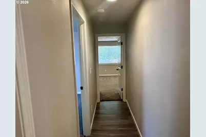 374 Nursery Ct, Eugene, OR 97402 - Photo 16