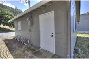 95171 Vista Loop, Gold Beach, OR 97444 - Photo 22