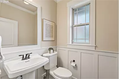 17468 SW Roger Ln, Beaverton, OR 97078 - Photo 18