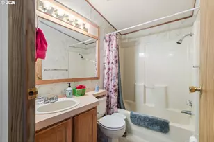 118 NW Cordelia Ct, Roseburg, OR 97471 - Photo 32