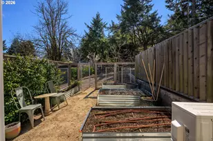 875 W 36th Ave, Eugene, OR 97405 - Photo 44