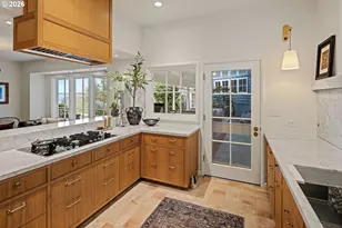 875 W 36th Ave, Eugene, OR 97405 - Photo 22