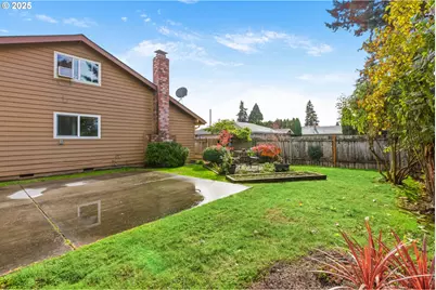 2423 Benson Ln, Eugene, OR 97408 - Photo 36