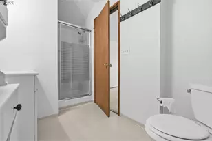 2423 Benson Ln, Eugene, OR 97408 - Photo 34