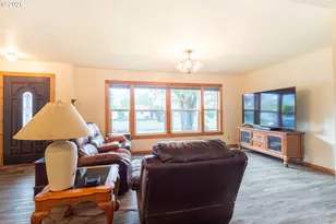 2 S College St, Joseph, OR 97846 - Photo 6