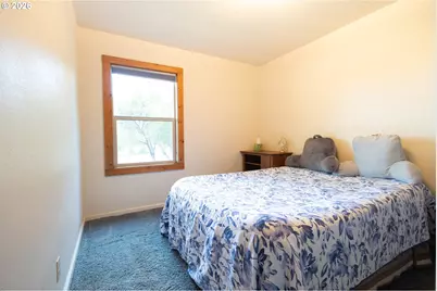 2 S College St, Joseph, OR 97846 - Photo 18