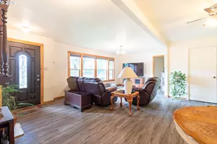 2 S College St, Joseph, OR 97846 - Photo 4