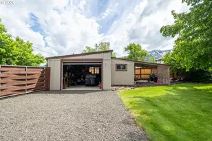 2 S College St, Joseph, OR 97846 - Photo 26
