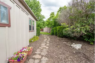 2 S College St, Joseph, OR 97846 - Photo 22