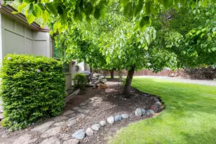 2 S College St, Joseph, OR 97846 - Photo 24