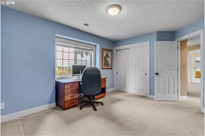 8056 SE 141st Ave, Portland, OR 97236 - Photo 32